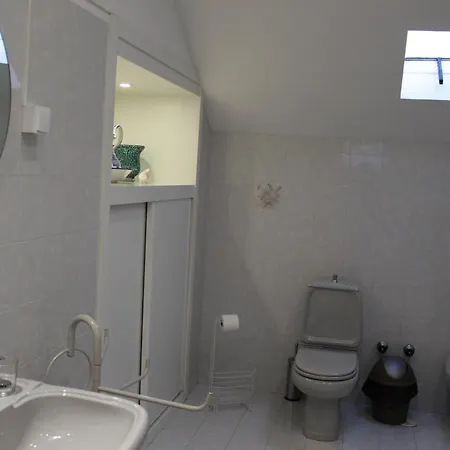 Homestay Bulle Entre Parentheses Aroeira (Setubal)