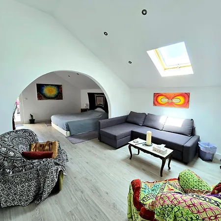 Quarto em Acomodações Particulares Bulle Entre Parentheses *