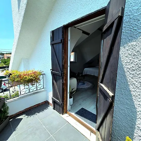 Quarto em Acomodações Particulares Bulle Entre Parentheses Aroeira (Setubal)
